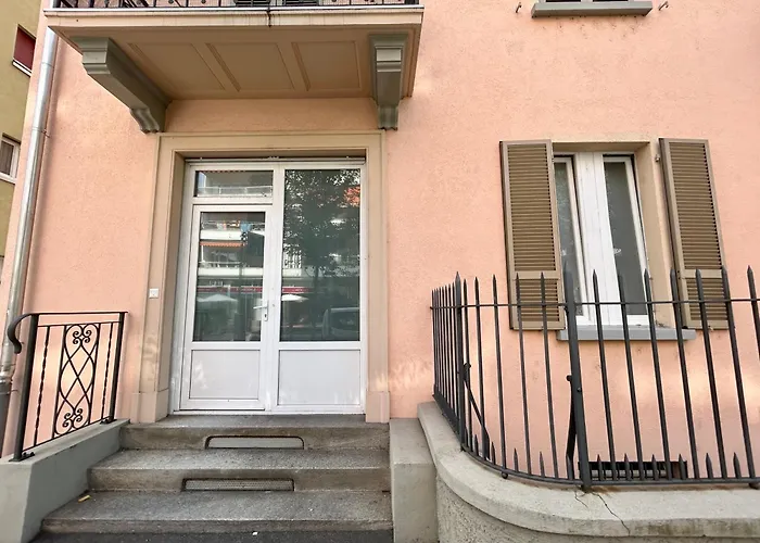 Sweet Nest - Close To The Lido & Lake!