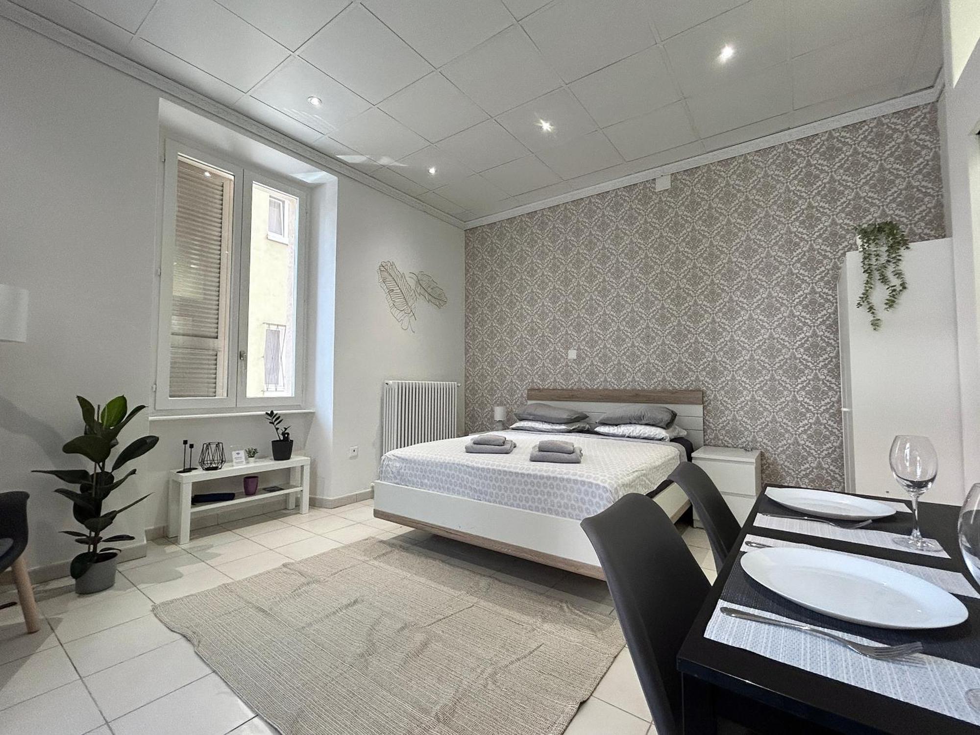 Sweet Nest - Close To The Lido & Lake! *